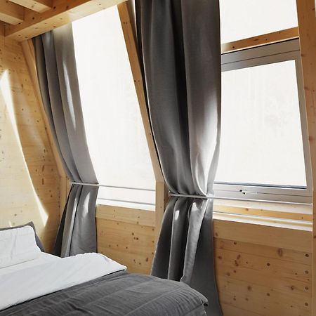 Mondholz - Urban Inn 24-7 インスブルック エクステリア 写真